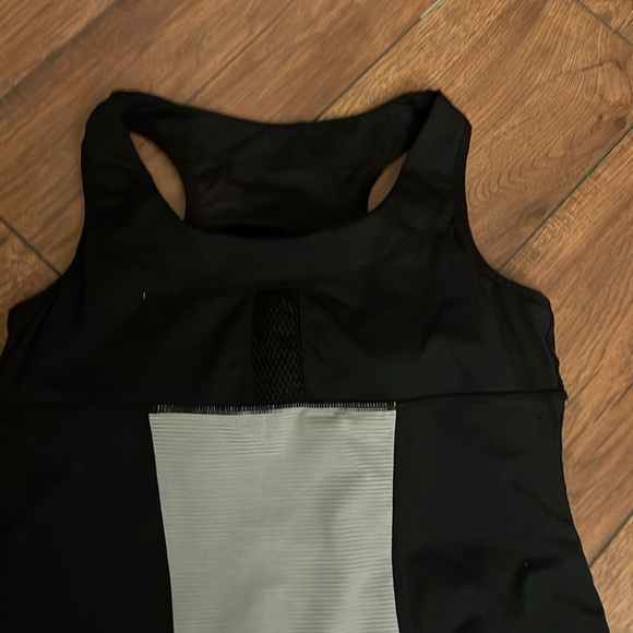 Top - Picture 3 of 7